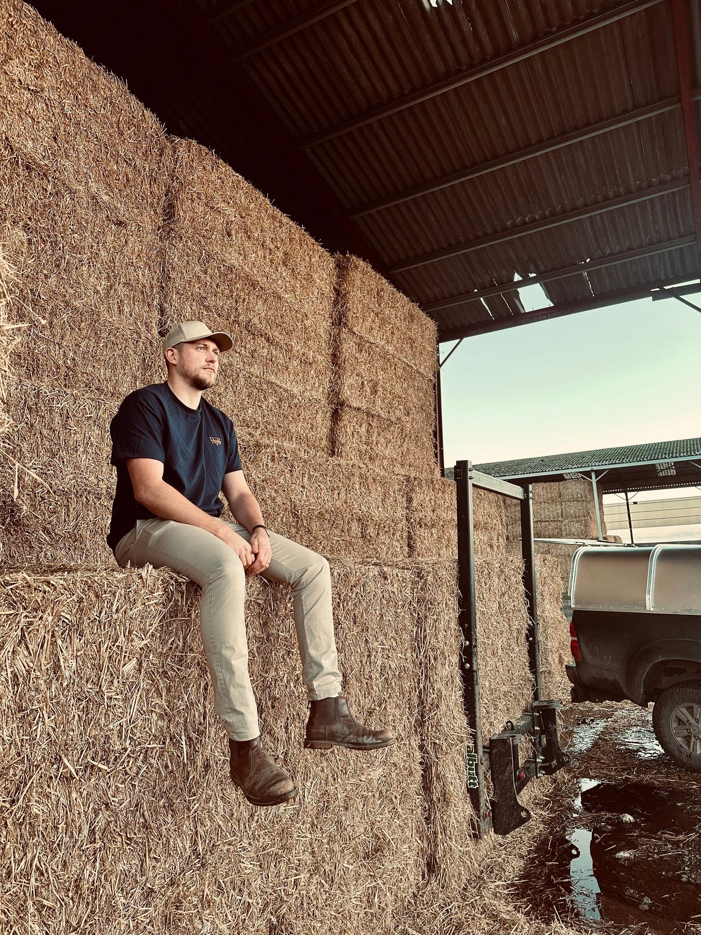 The WanderWest Coastal Trail Tee in Navy for a stylish, comfortable fit perfect for coastal walks and road trips. Made with 100% cotton, eco-conscious choice.