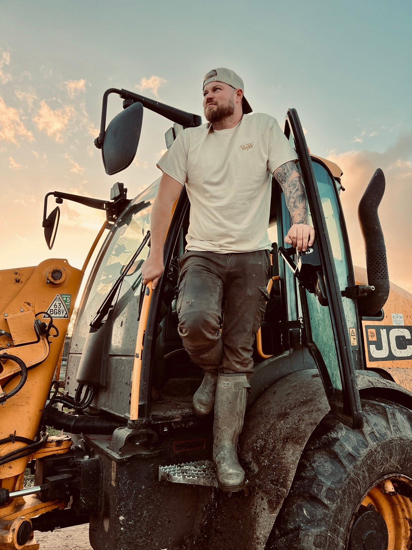 Discover the WanderWest Desert Dune Tee – Sand, crafted with 100% cotton for a rugged, stylish look. Perfect for outdoor enthusiasts and conscious shoppers alike.